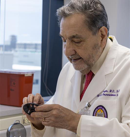 Dr. Nicolas Bazan