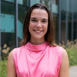 Paige Snyder headshot