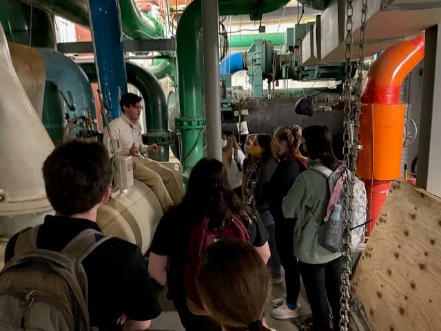 Thermodynamics students touring Cogen plant