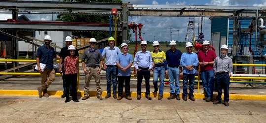 Group photo of LSU faculty and Exxon staff