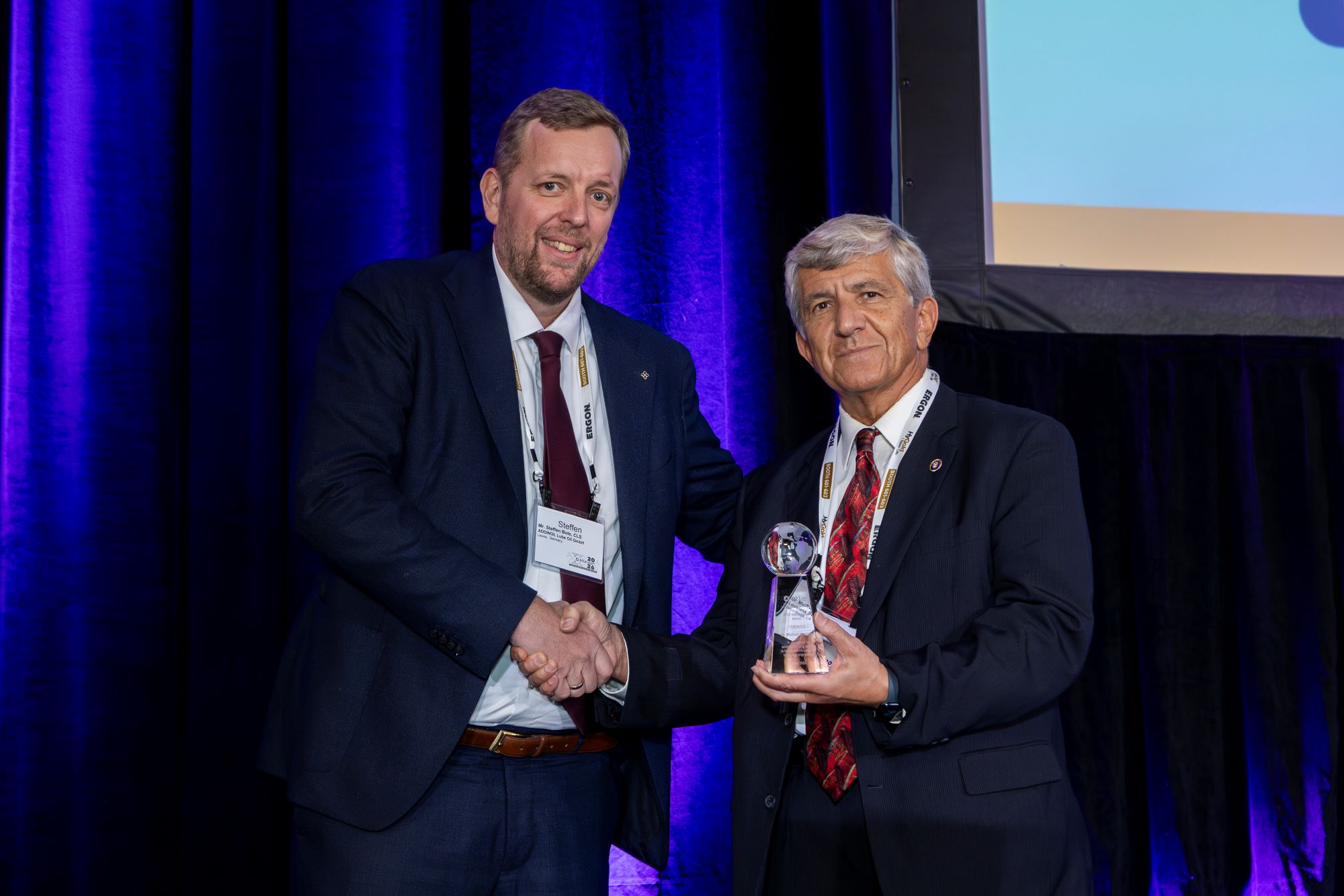 Khonsari presented an award
