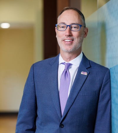 Photo of Jonathan Earle, dean of the LSU Ogden Honors College