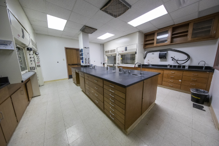 lab space in building 3100