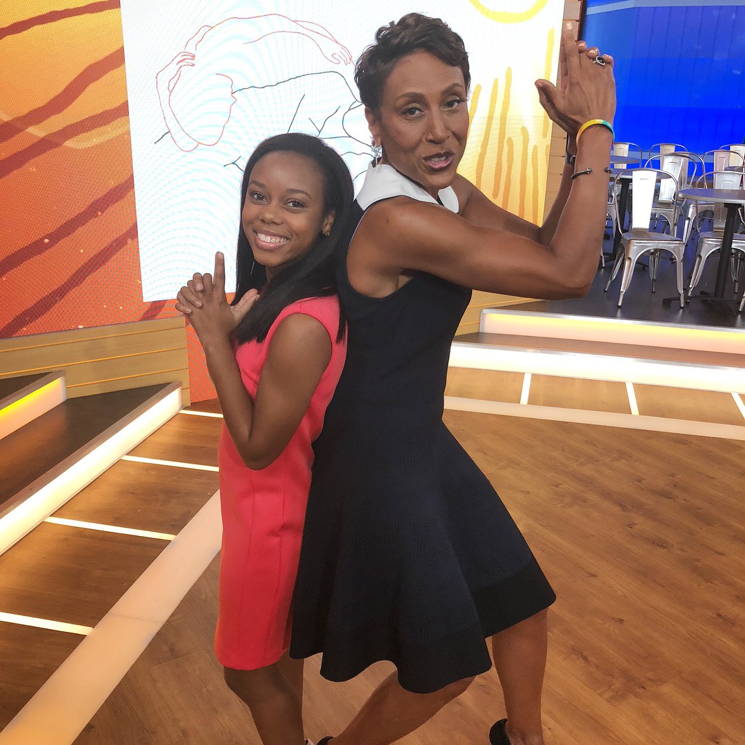 LSU student Kennedi Walker poses with GMA anchor Robin Roberts