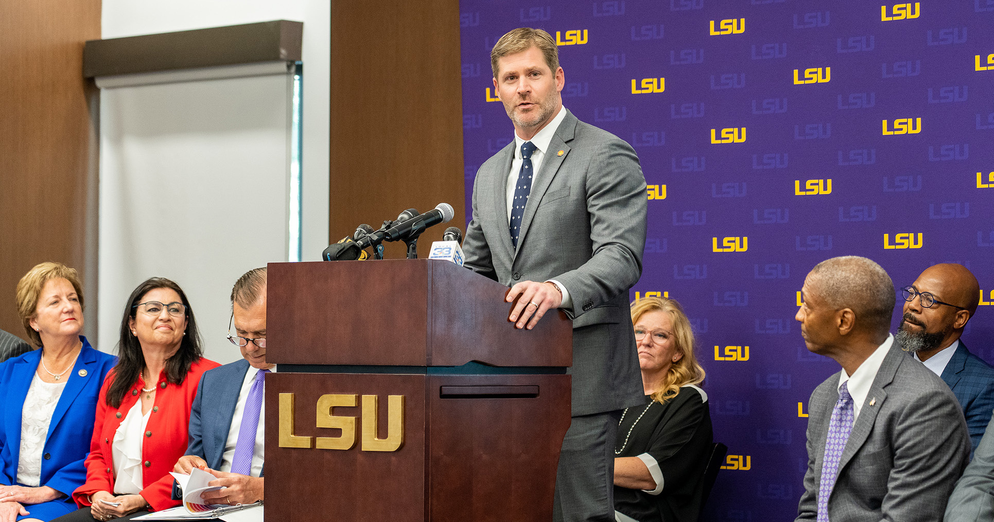 Lee Stockwell speaks at announcement of Shell gift to LSU