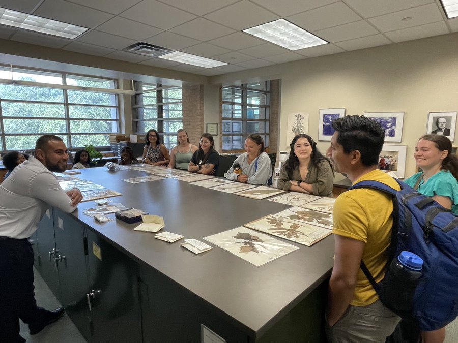 Scholars visit herbarium