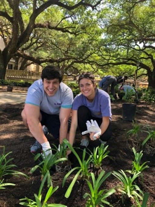 Student Volunteers at Previous Spring Greening Day